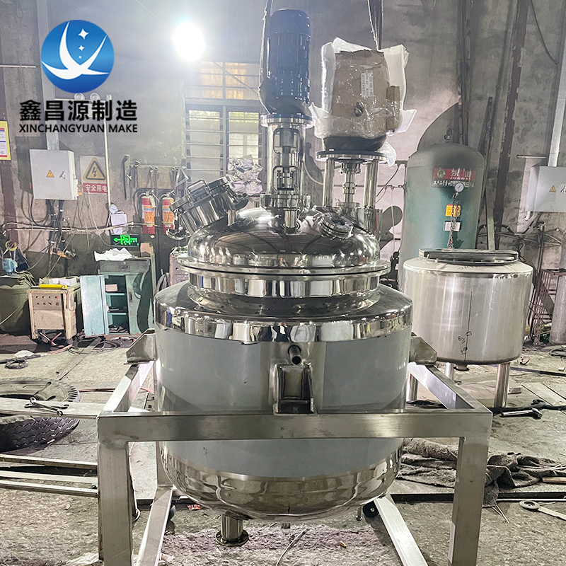 1691041162115157.jpg 300L不鏽鋼反應釜-1.jpg